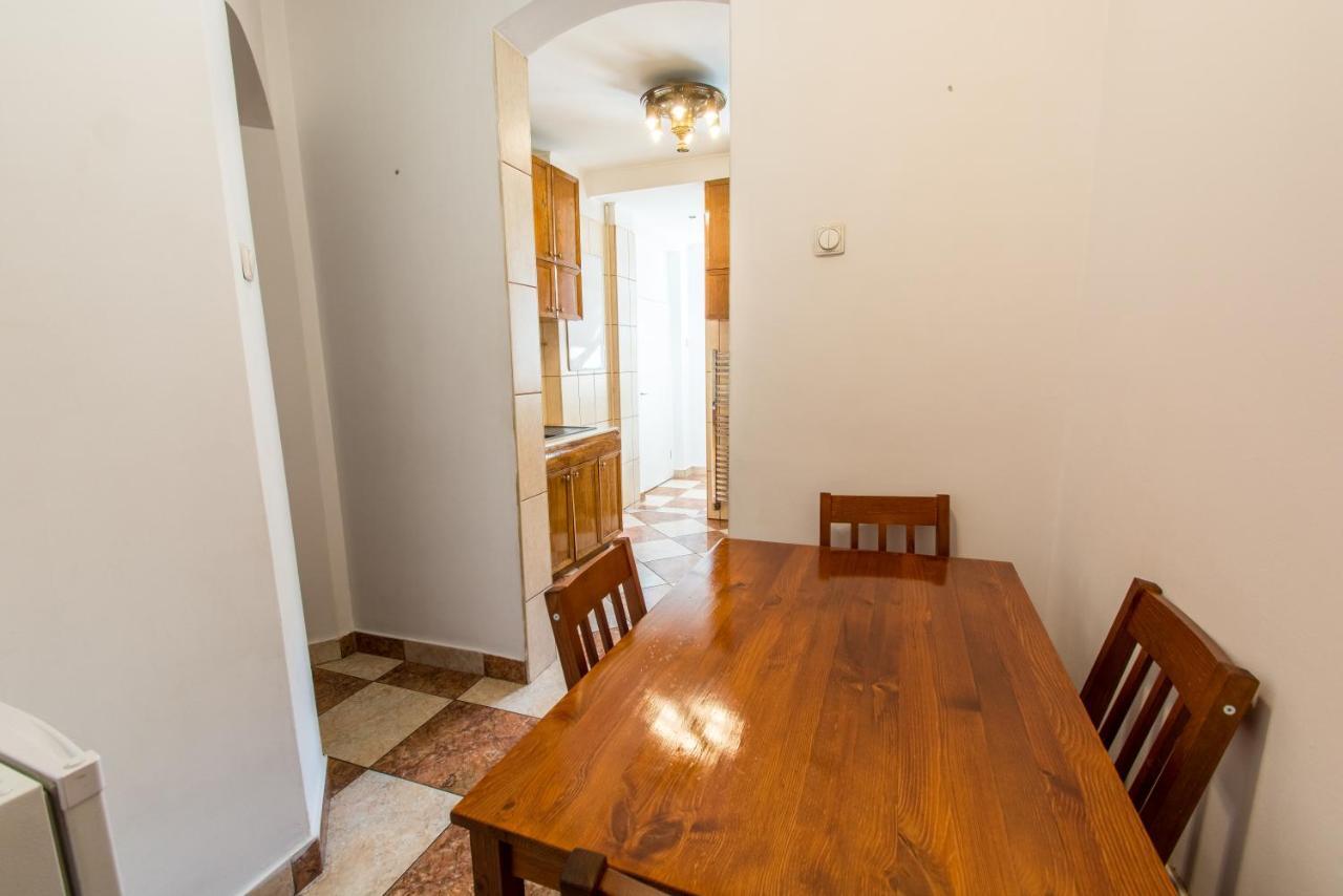 Apartment Faryna Bukarest Kültér fotó